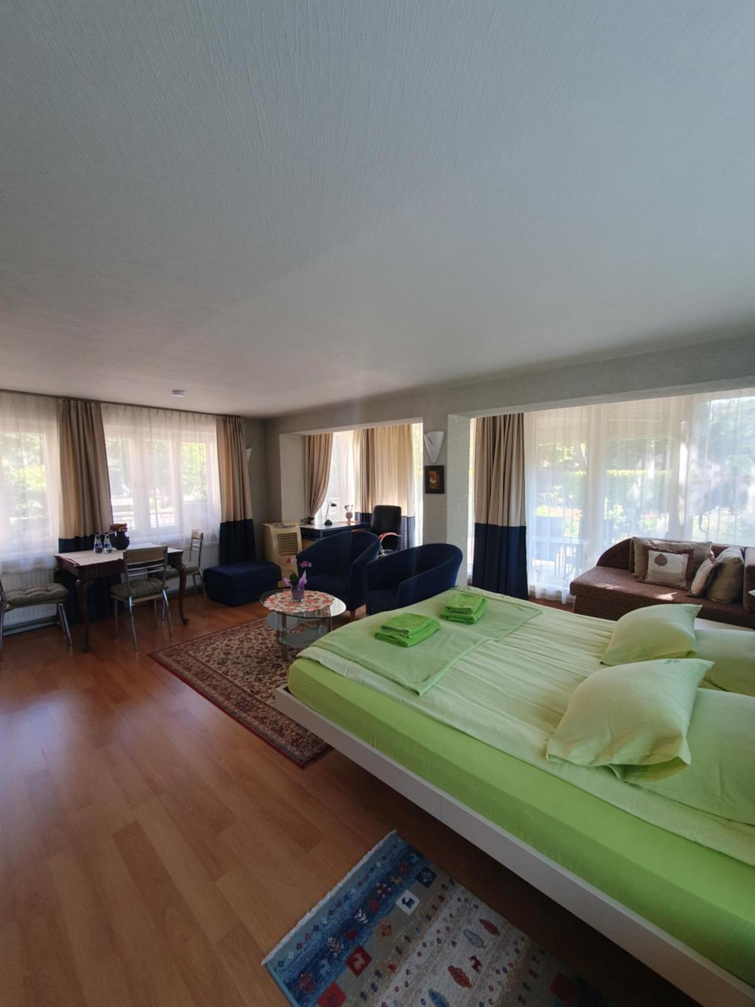 Villa Leonardo Ventspils Luaran gambar